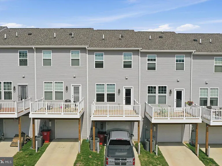 186 Coolidge Ave — Photo 37