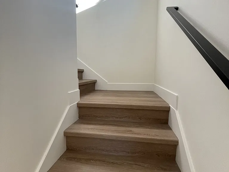 2233 Jefferson Ave #4 — Photo 14