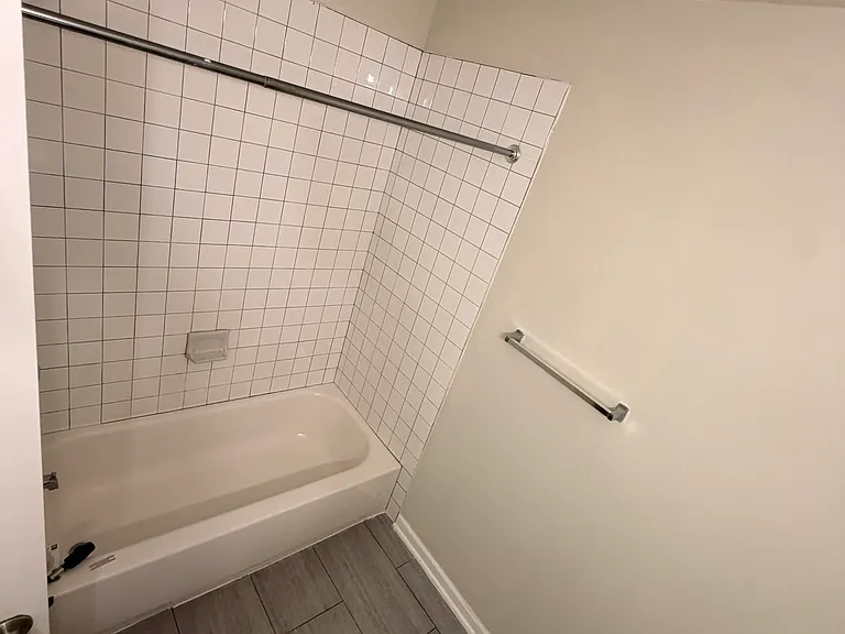 1921 Rosedale St NE #3 — Photo 29