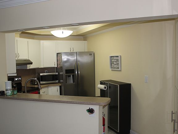 3rd image of 9419 Fontainebleau Blvd APT 104