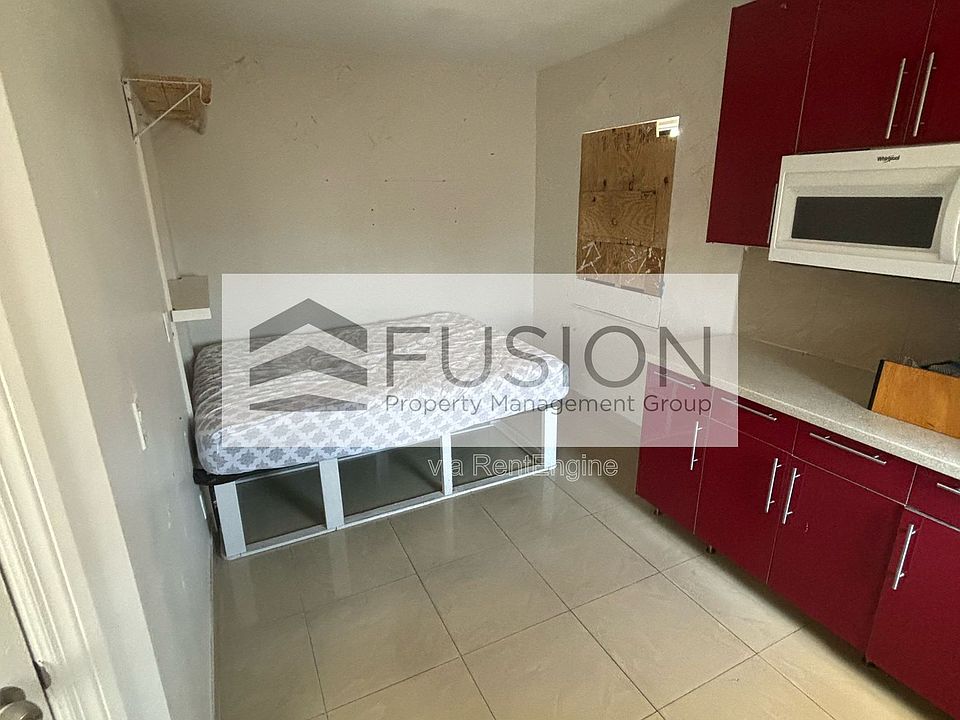 2nd image of 700 Atlantic Shores Blvd #34768-f