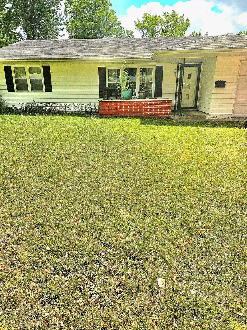 236 Alverno Dr photo 1