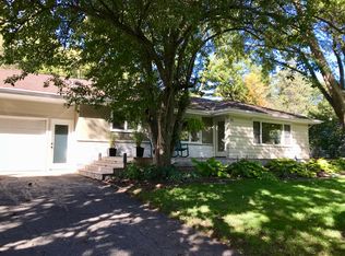 45 Westwood Dr, Long Lake, MN 55356