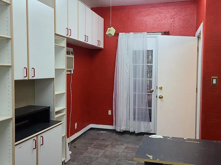 14206 S 12th Pl — Photo 37