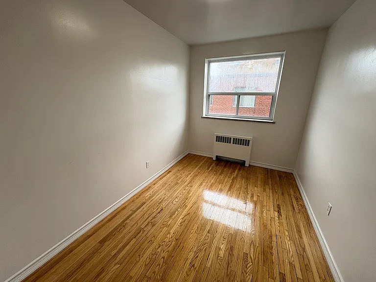 30 Mohawk Rd W #320 — Photo 9