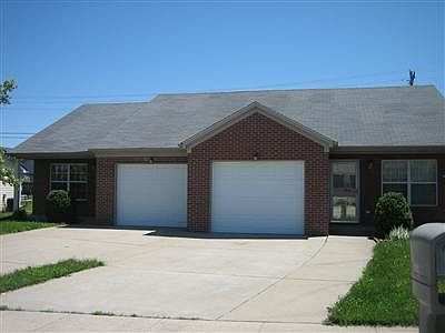 1st image of 1025-1027 Pinoak Dr