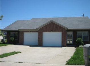 1025-1027 Pinoak Dr, Nicholasville, KY 40356