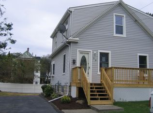 25 Adelaide St, Fairfield, CT 06825