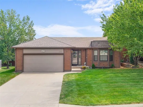 1507 Buckingham St, Saint Joseph, MO 64506