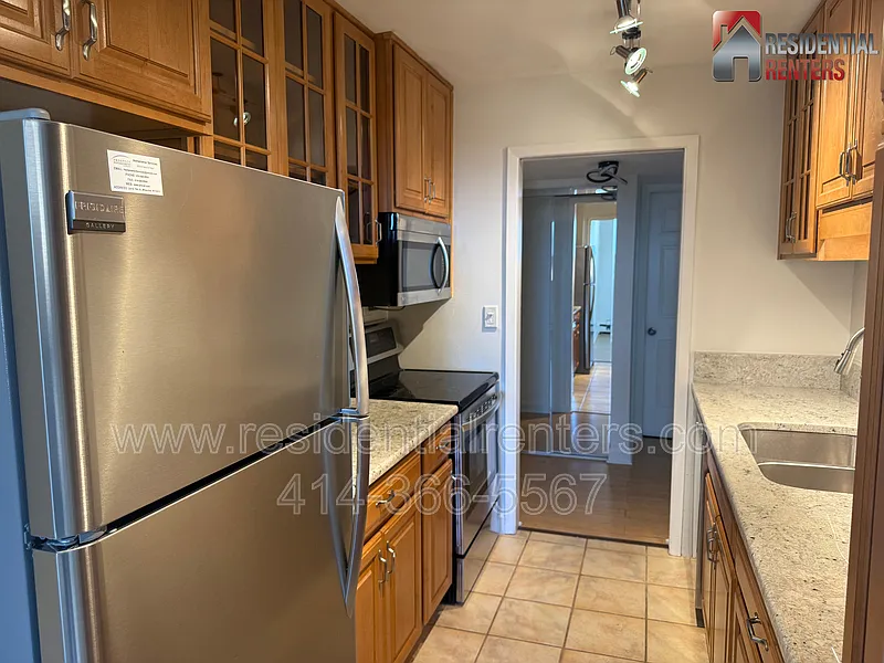 2 bed, 2.0 bath, 1000 sqft, $1,725 — Photo 4