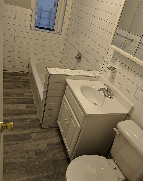 1st image of 2400 Walton Ave APT 2A