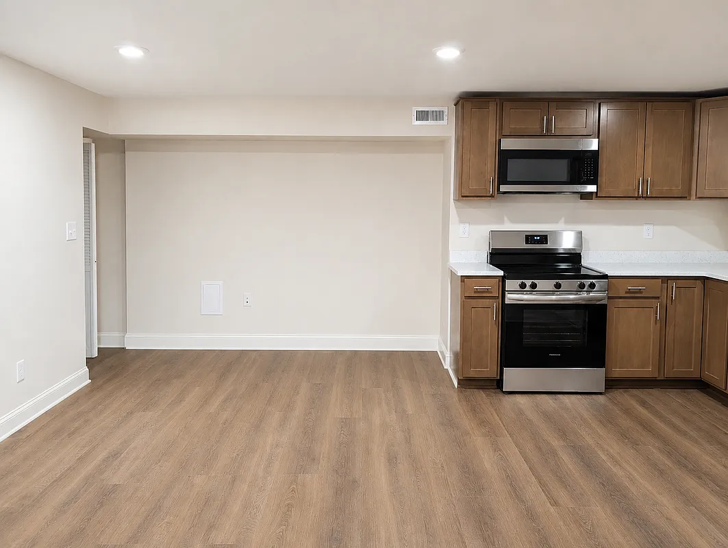 2 bed, 2.0 bath, 1085 sqft, $2,095 — Photo 2