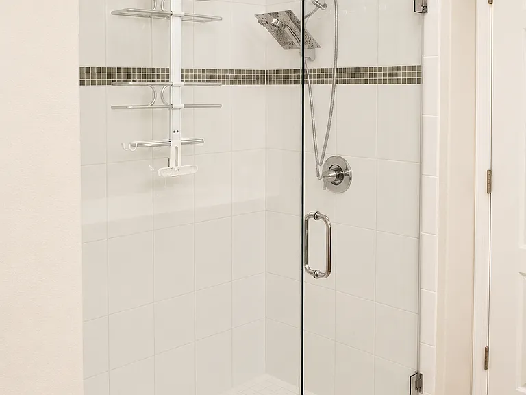 10940 Verawood Dr — Photo 14