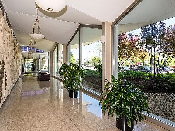 3rd image of 3550 N Lake Shore Dr APT 1117