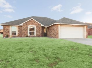 50 Mulberry St, Clinton, OK 73601
