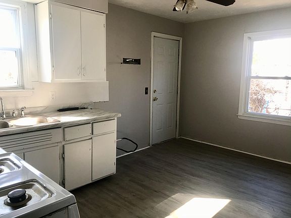 4th image of 2348 E 41st St