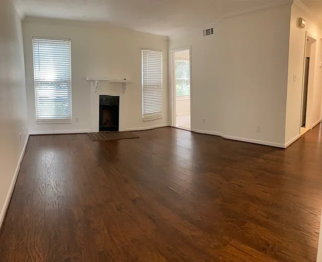 125 Sterling Ct — Photo 4