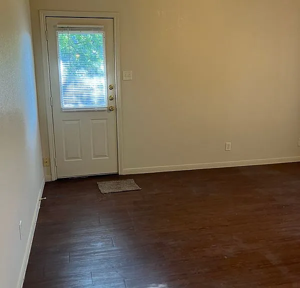 2606 Lucille Dr #B — Photo 3