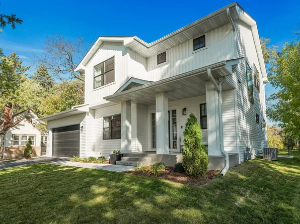 914 Bartelmy Ln N, Maplewood, MN 55119