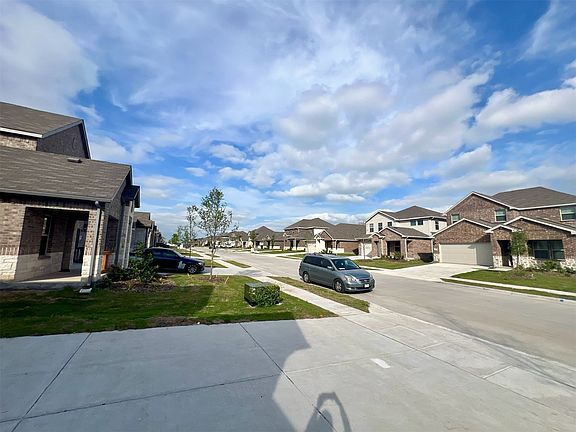3rd image of 2378 Aspen Hill Dr