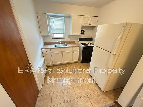 5th image of 9494 Reading Rd APT 1