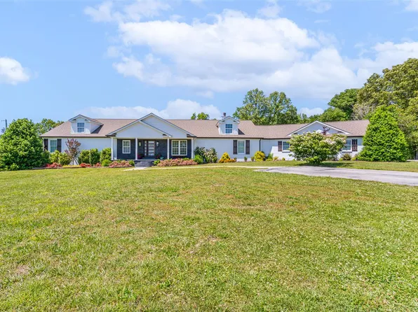 1892 Hiley Spencer Rd, Scottsville, KY 42164