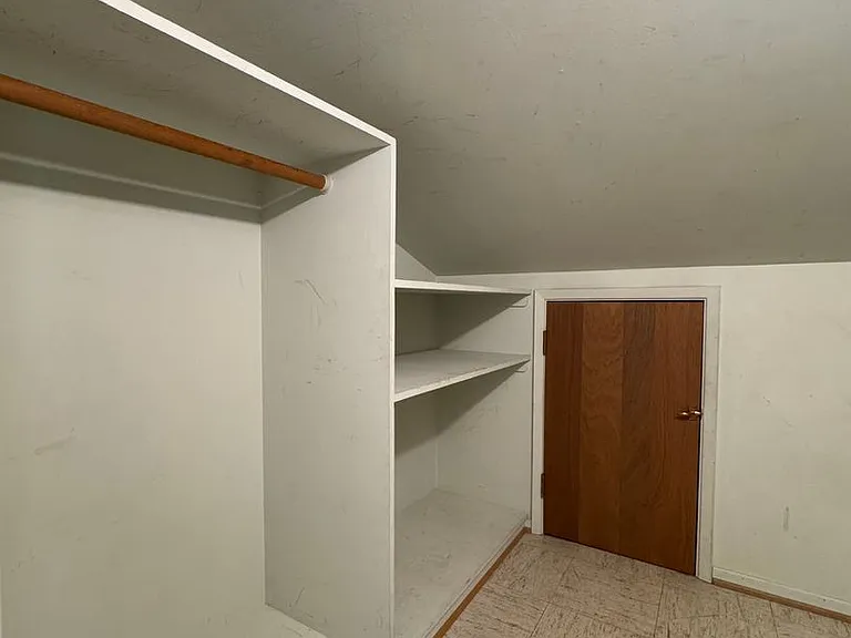 1001 N Brooklane St — Photo 53
