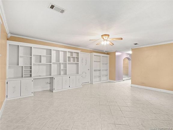 5th image of 251 Kelley St