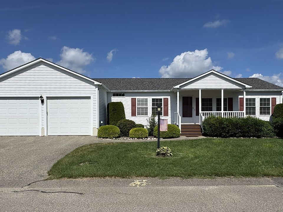 1st image of 22 Brookstone Dr