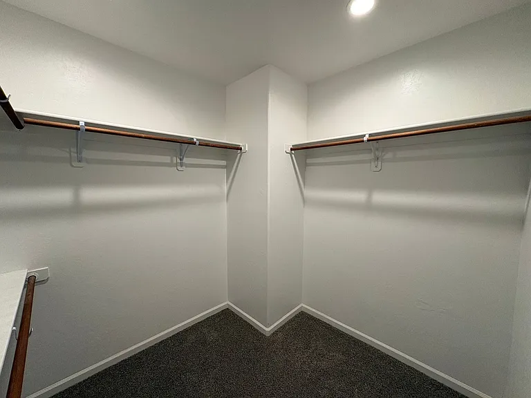 1620 W Porter Ave — Photo 19