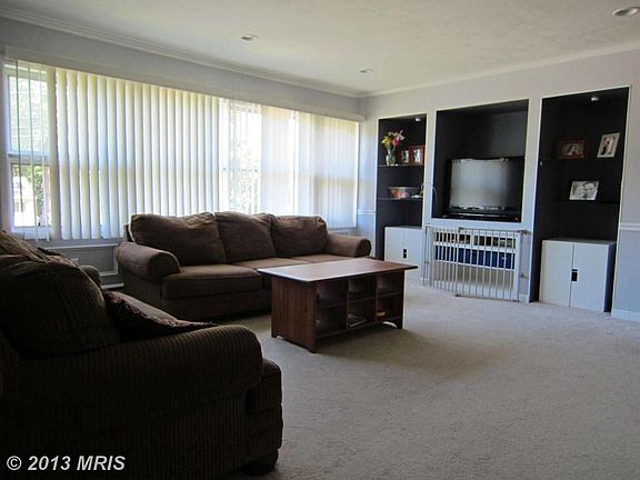 5th image of 2365 W Longview Dr