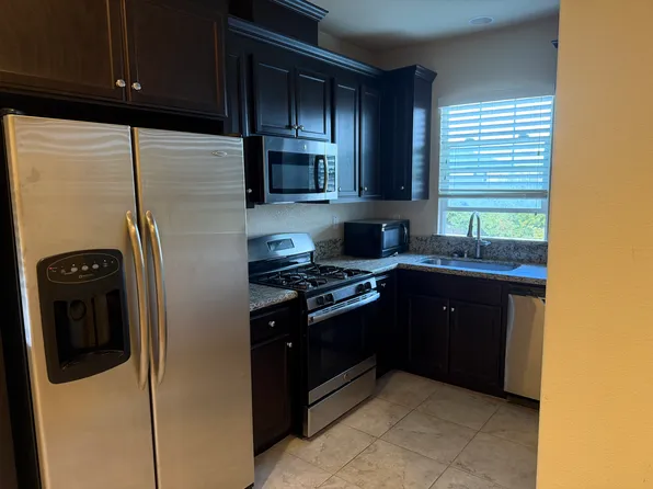 670 N Plumas Dr, Mountain House, CA 95391
