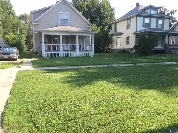 1327 Garfield St, Lincoln, NE 68502