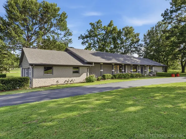 3733 E Harris Rd, Muskogee, OK 74403