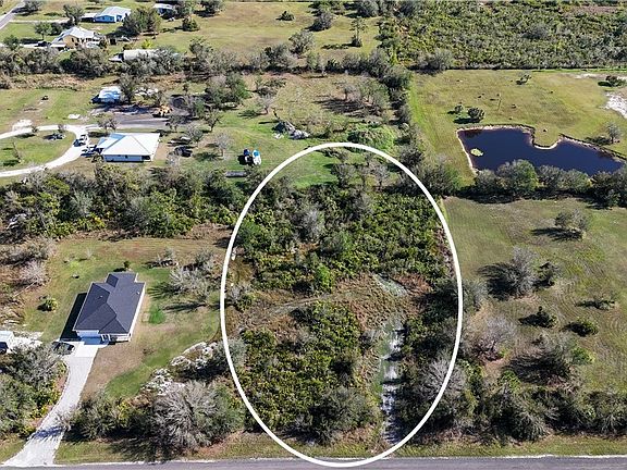 5th image of Pine Villa Cir