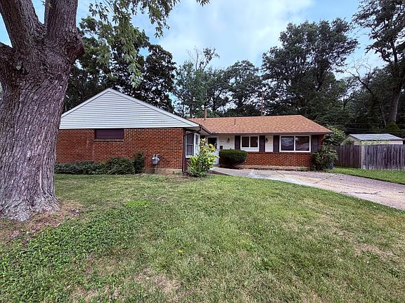 3rd image of 6514 Penick Dr