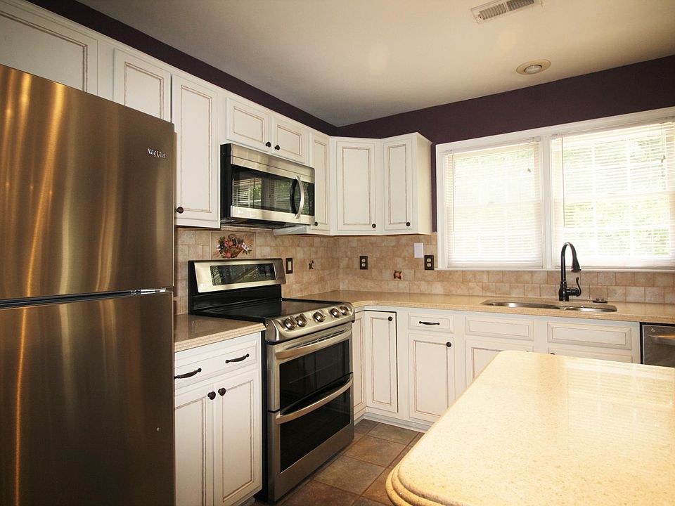 1st image of 10 Puri Ln