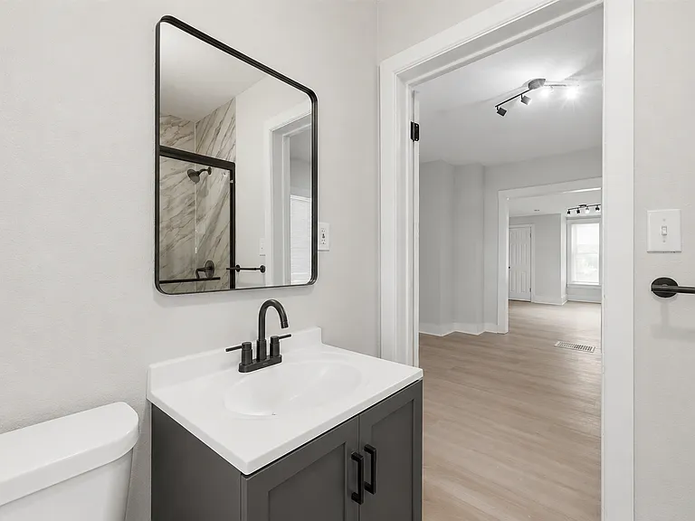 4029 Kingsbury Ave — Photo 10