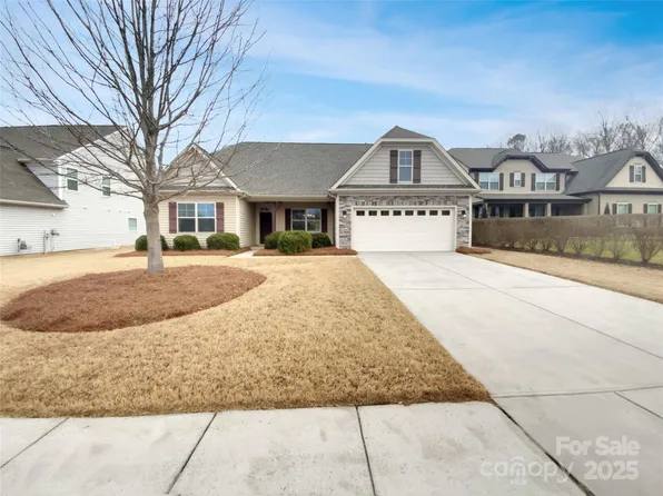 1805 Palazzo Dr, Waxhaw, NC 28173