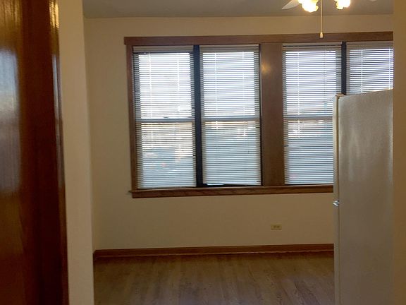 4th image of 4804 N Kedzie Ave APT 115