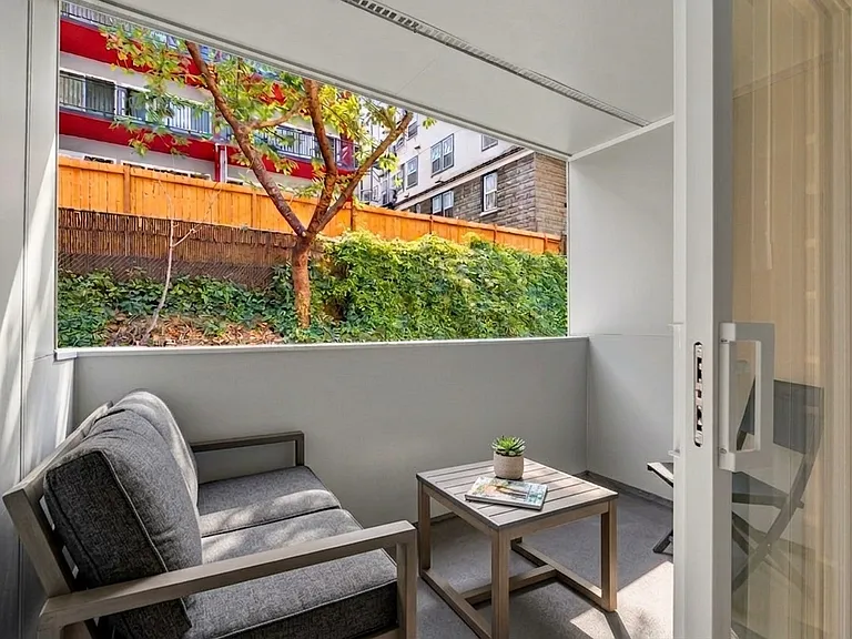 Luminaire Apartments — Photo 6