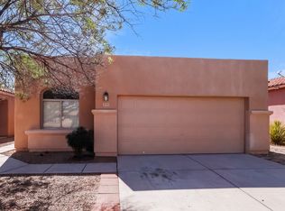 2535 N Avenida Tabica, Green Valley, AZ 85614