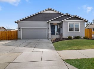 2552 SW Metolius Ave, Redmond, OR 97756