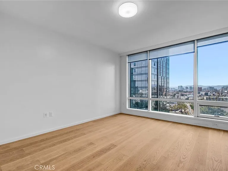 877 Francisco St #1818 — Photo 7