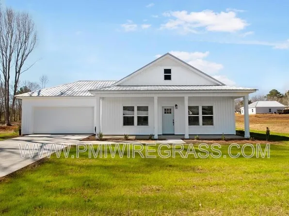 133 Grady Dr, Slocomb, AL 36375