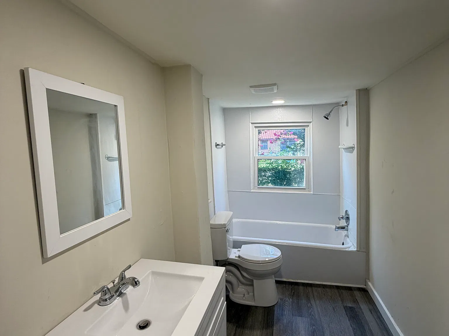 3 bed, 1232 sqft, $1,100 — Photo 4