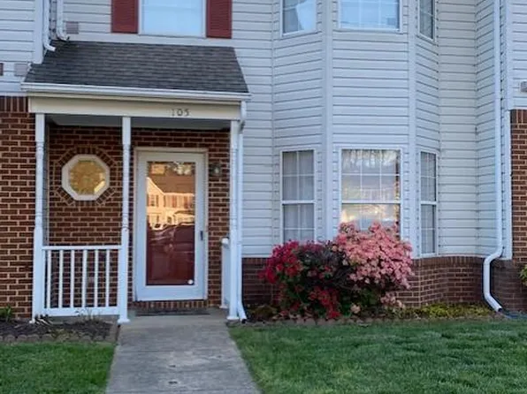 105 Sterling Ct, Yorktown, VA 23693