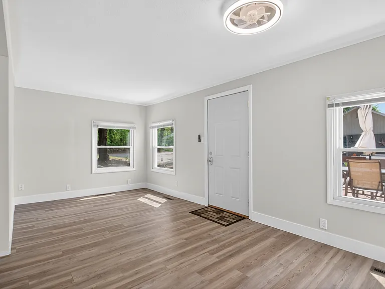 2759 Almeda Ct — Photo 25