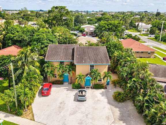 3rd image of 2180 S Seacrest Boulevard