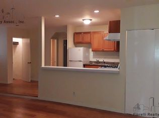 36 Charter St #1R, Boston, MA 02113